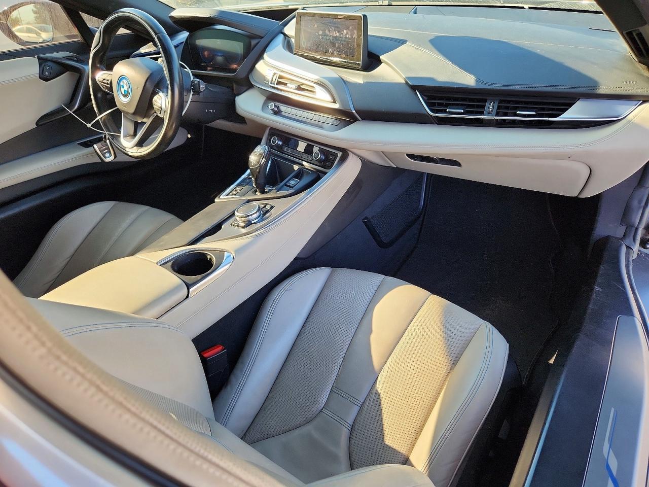 2015 BMW Motorrad I8 - zdjęcie 8