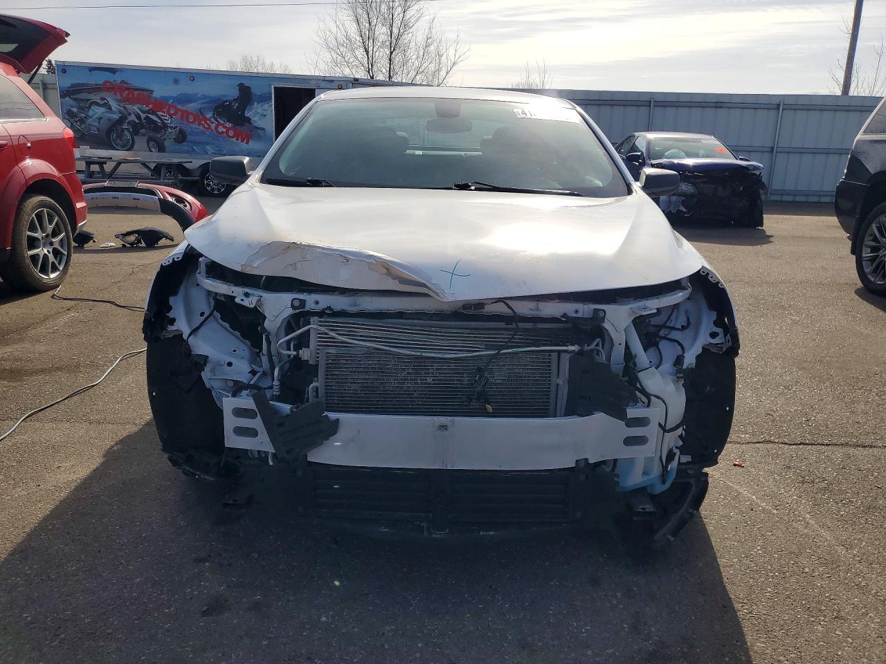 2022 Chevrolet Malibu Ls - zdjęcie 5