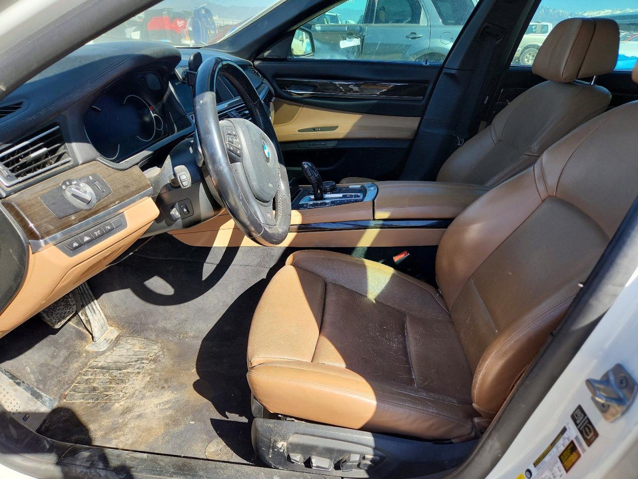 2014 BMW 750 Xi - zdjęcie 7