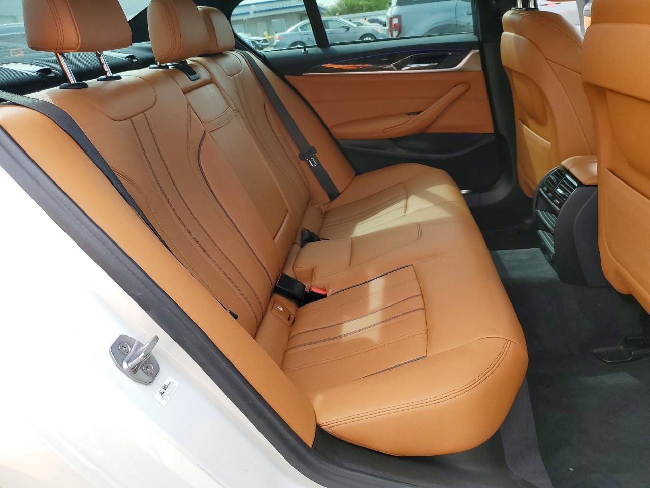 2018 BMW 530 I - zdjęcie 10