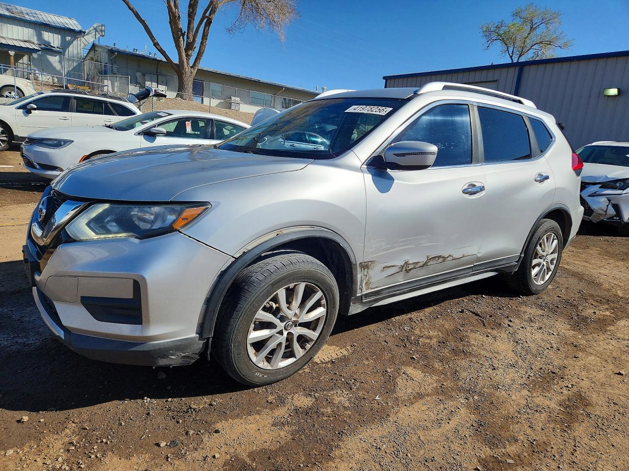 2017 Nissan Rogue Sv - zdjęcie główne