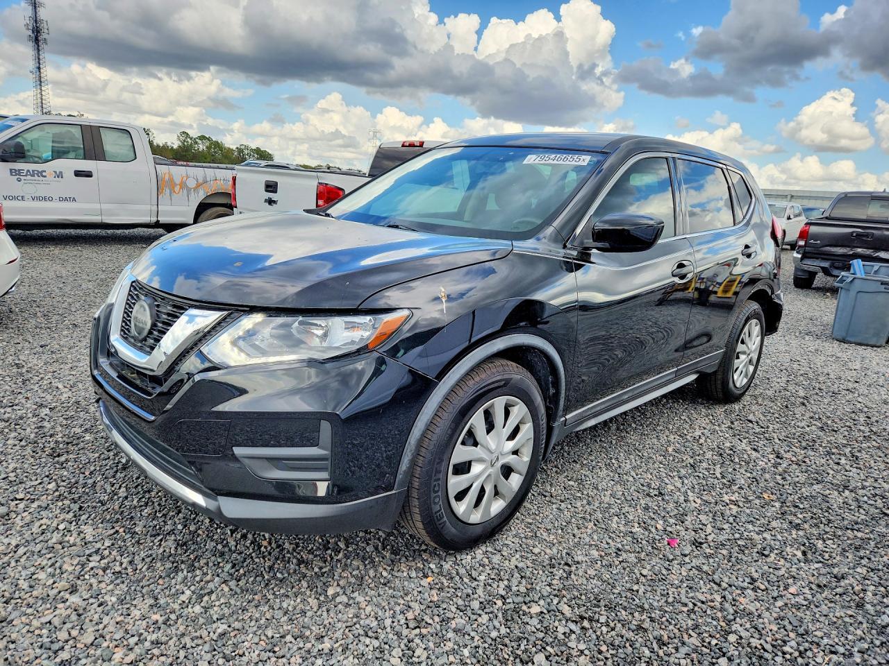 2018 Nissan Rogue S - zdjęcie główne