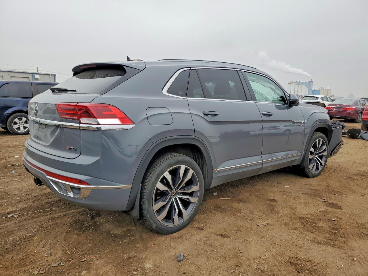 2021 Volkswagen Atlas Cross Sport Sel R-Line - zdjęcie 3