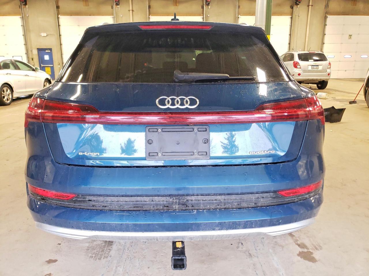 2022 Audi E-Tron Premium Plus - zdjęcie 6