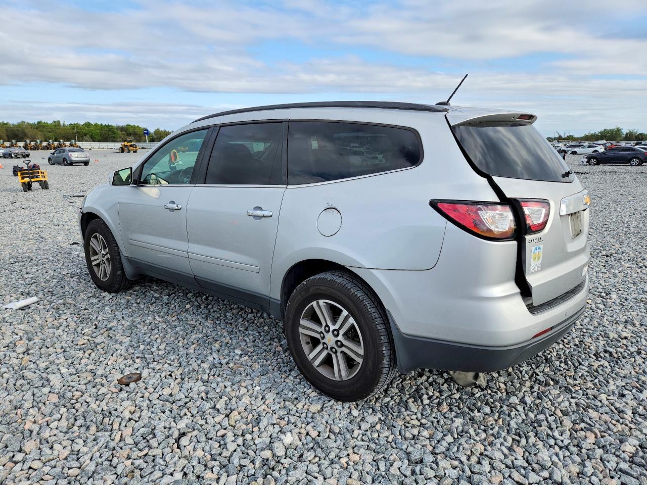 2015 Chevrolet Traverse Lt - zdjęcie 2