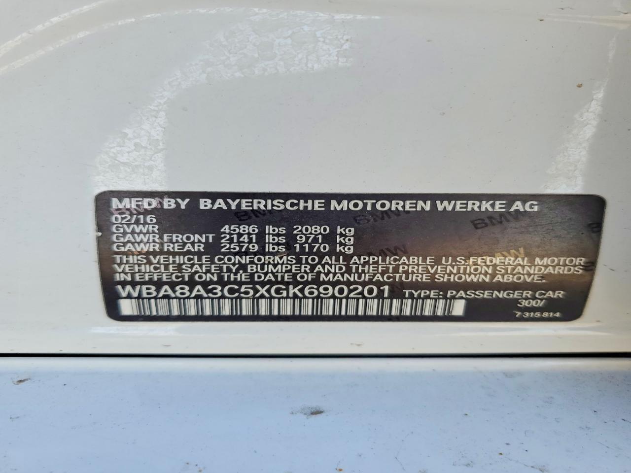 2016 BMW 320 Xi - zdjęcie 12