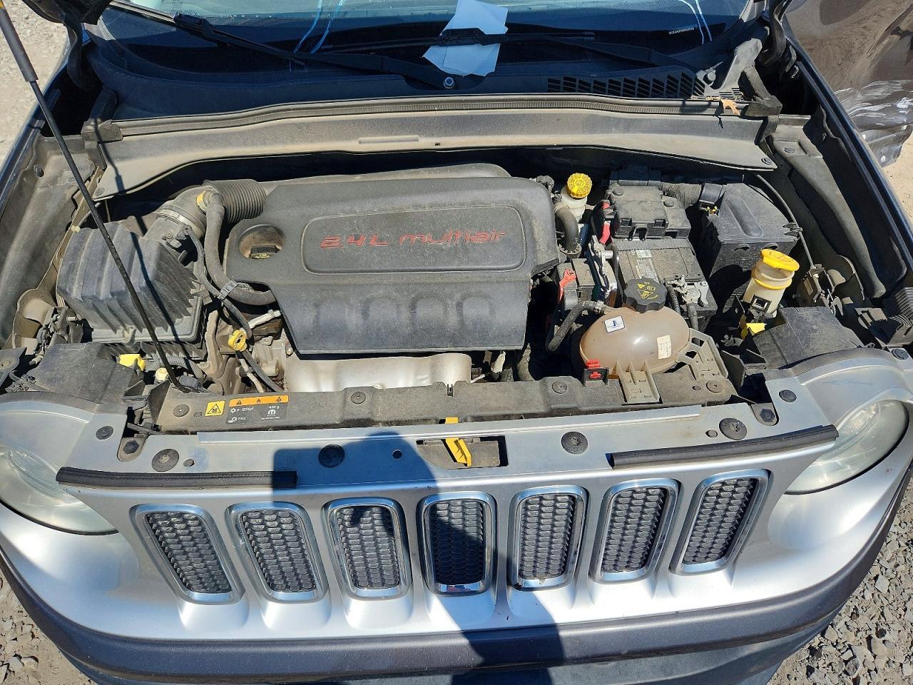 2016 Jeep Renegade Limited - zdjęcie 11