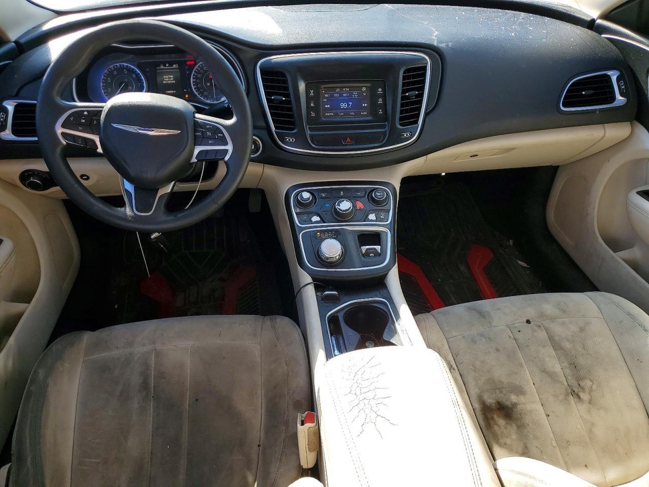 2015 Chrysler 200 Limited - zdjęcie 8