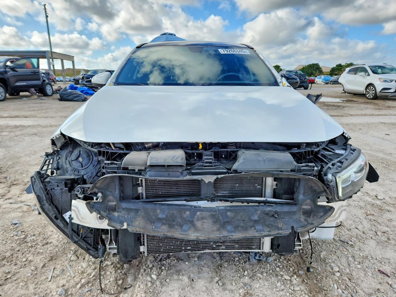 2021 Mercedes-Benz A 220 - zdjęcie 5