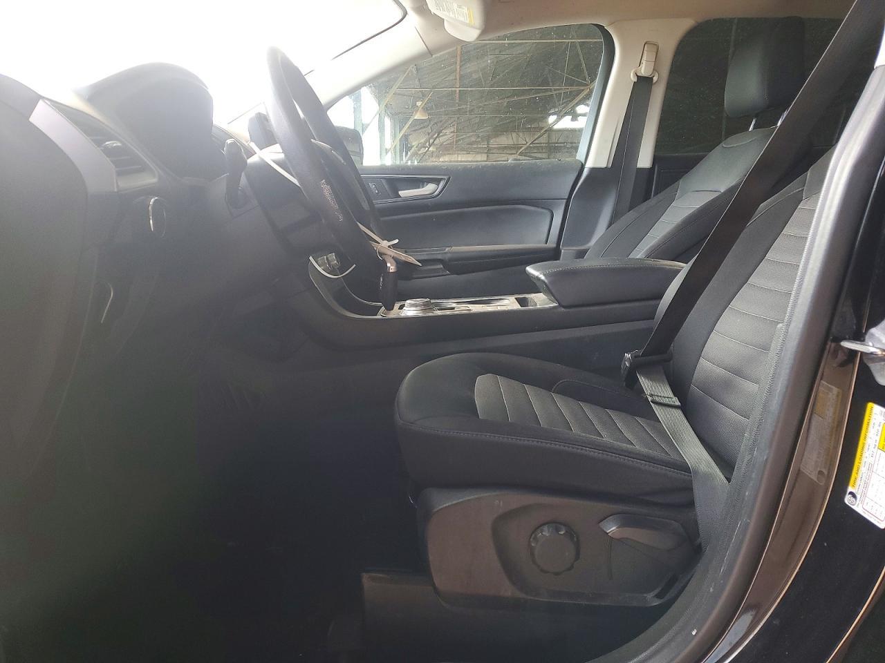 2022 Ford Edge Se - zdjęcie 7