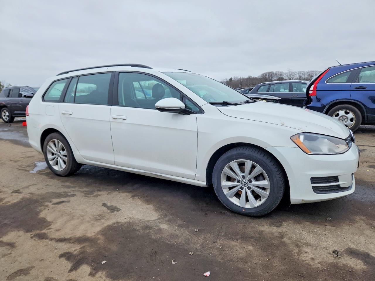 2017 Volkswagen Golf Sportwagen S - zdjęcie 4