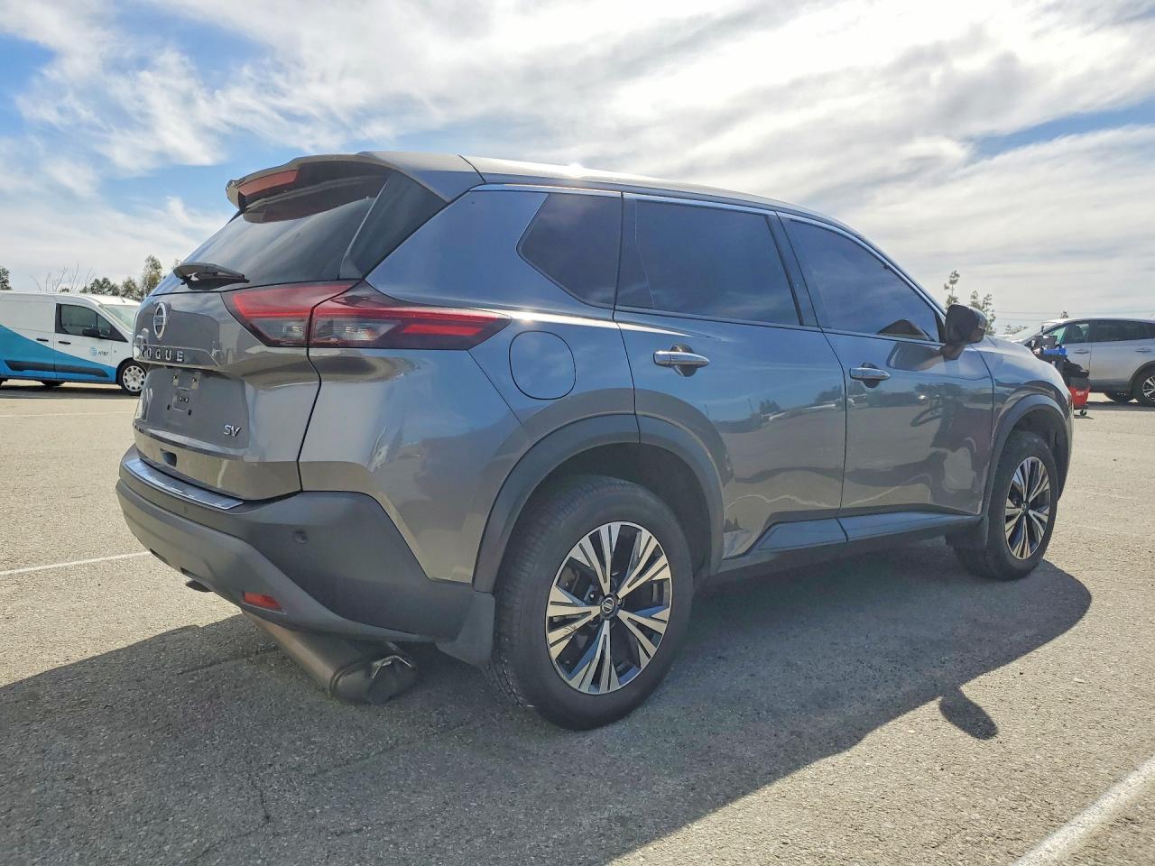 2021 Nissan Rogue Sv - zdjęcie 3