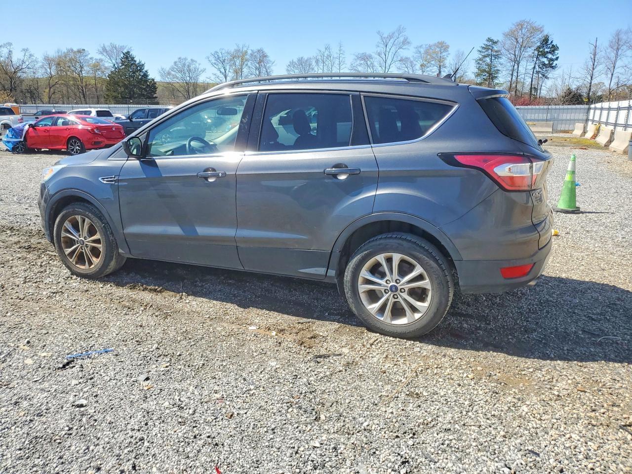2018 Ford Escape Sel - zdjęcie 2