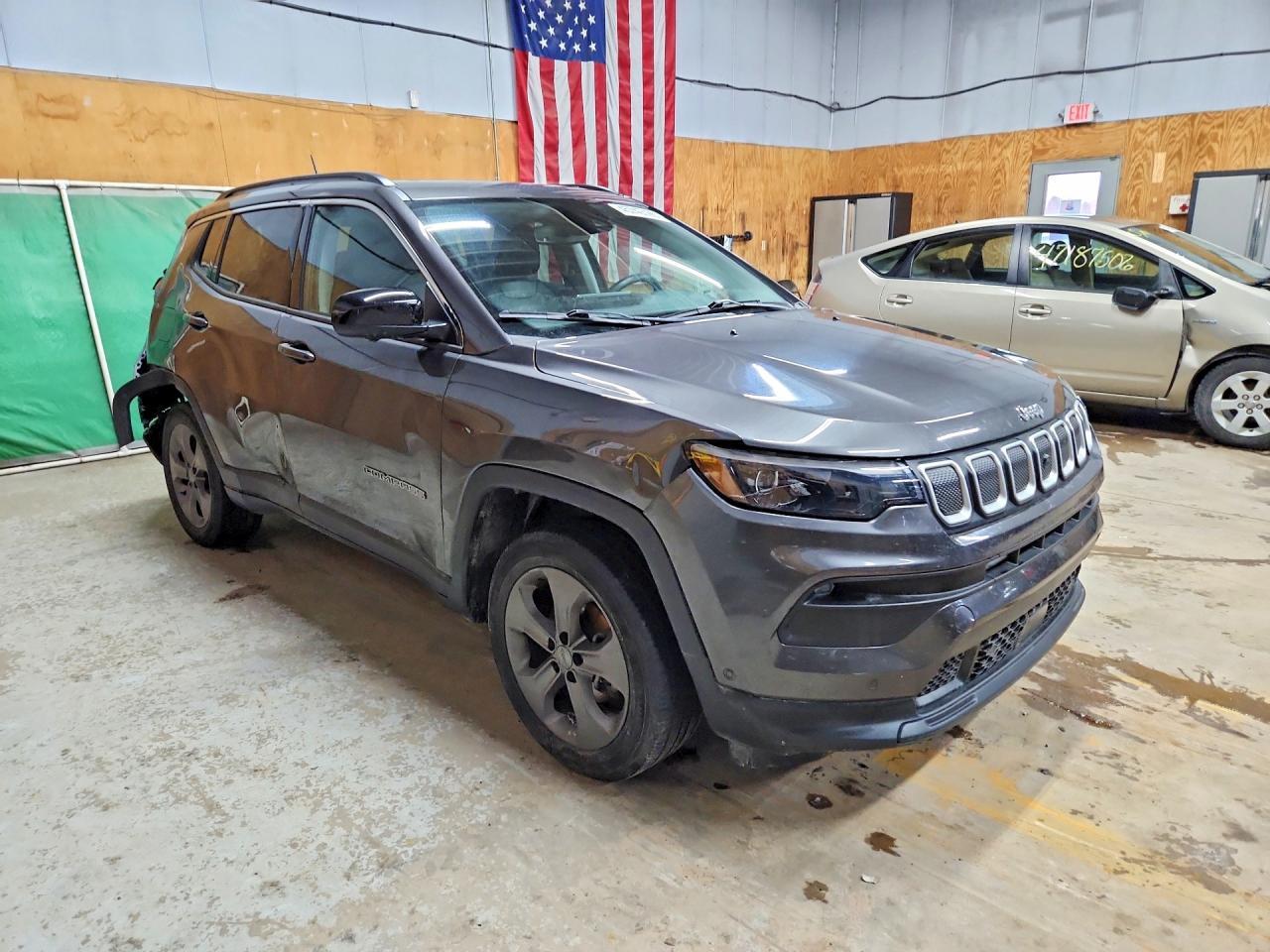 2022 Jeep Compass Latitude Lux - zdjęcie 4