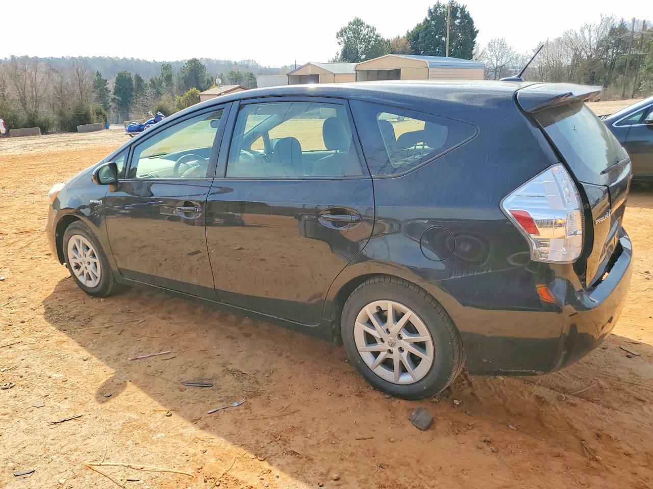 2013 Toyota Prius V Three - zdjęcie 2