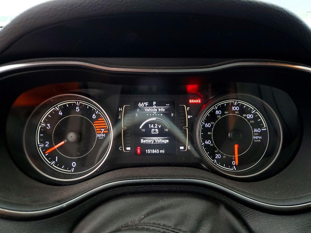 2019 Jeep Cherokee Latitude Plus - zdjęcie 9