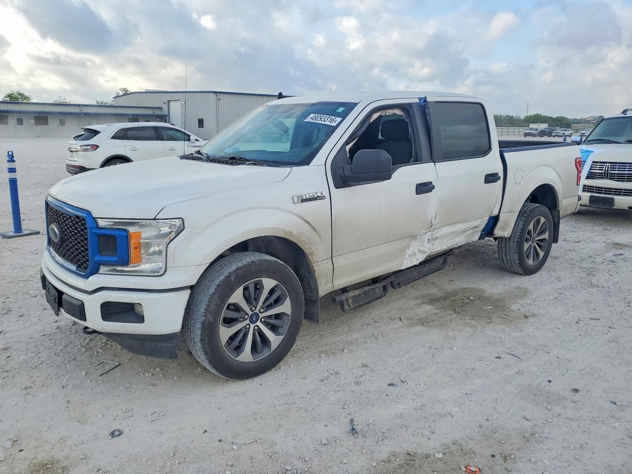2020 Ford F150 - zdjęcie główne