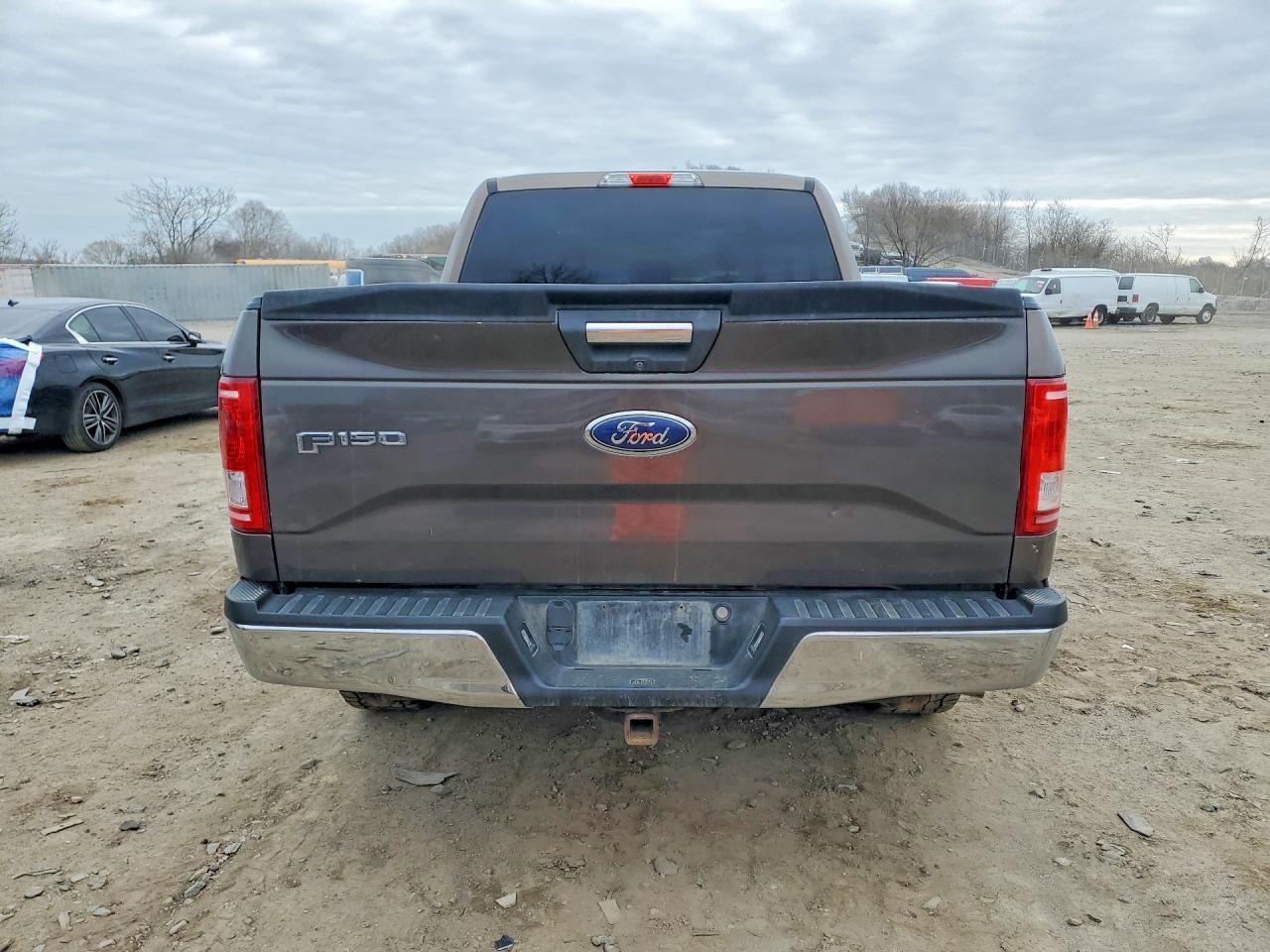 2015 Ford F150 Super Cab - zdjęcie 6