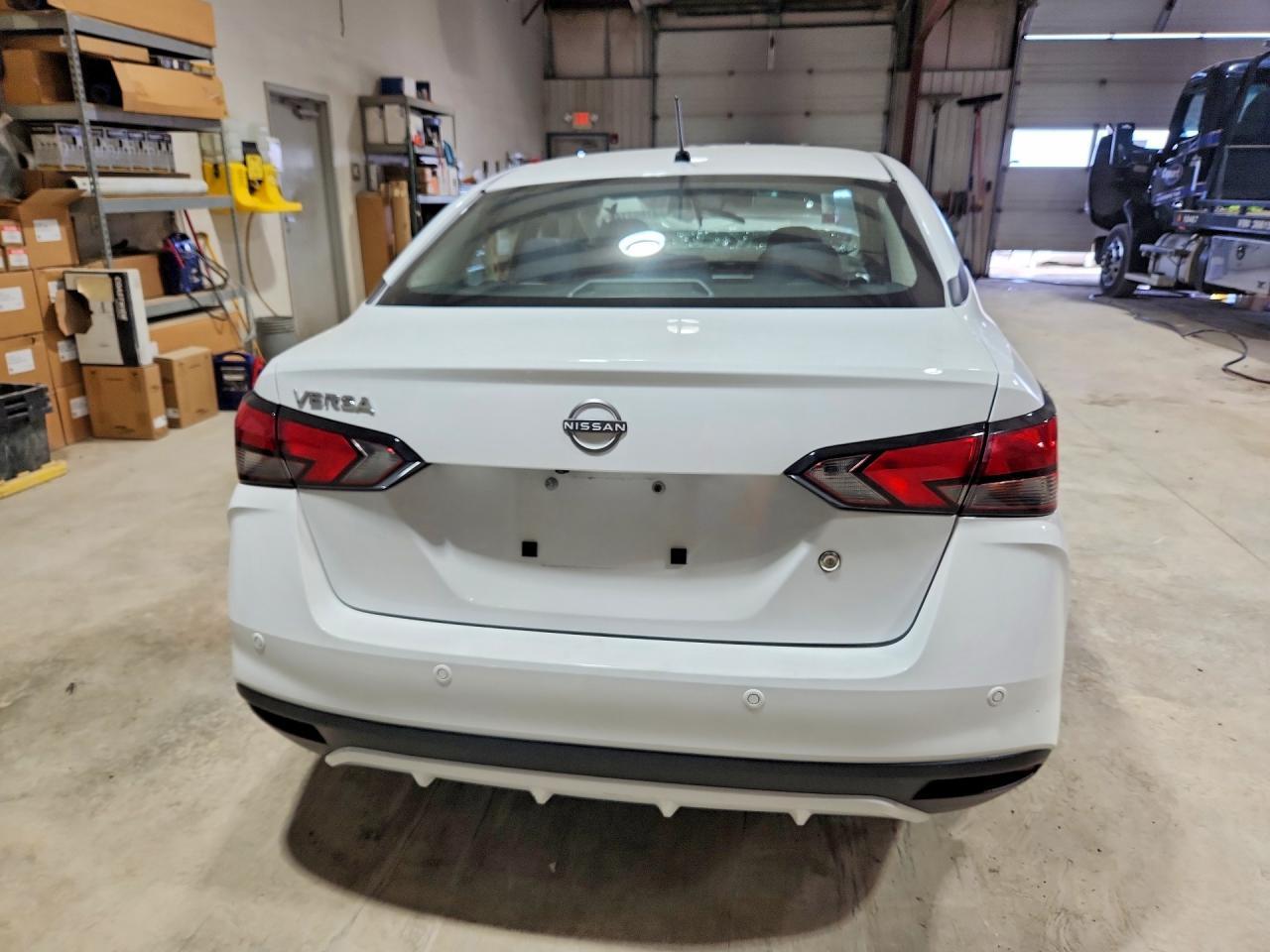 2024 Nissan Versa S - zdjęcie 6