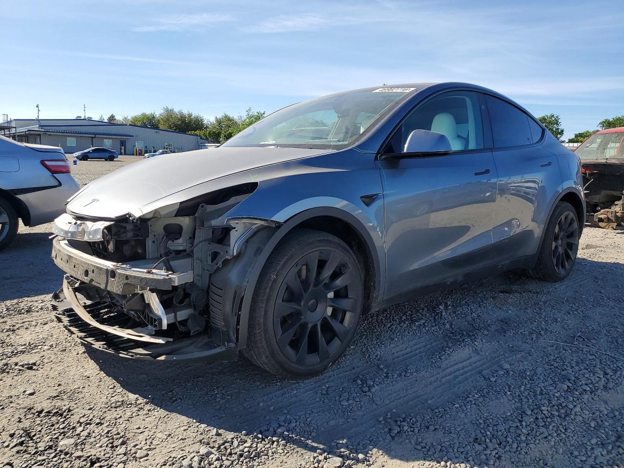 2024 Tesla Model Y - zdjęcie główne