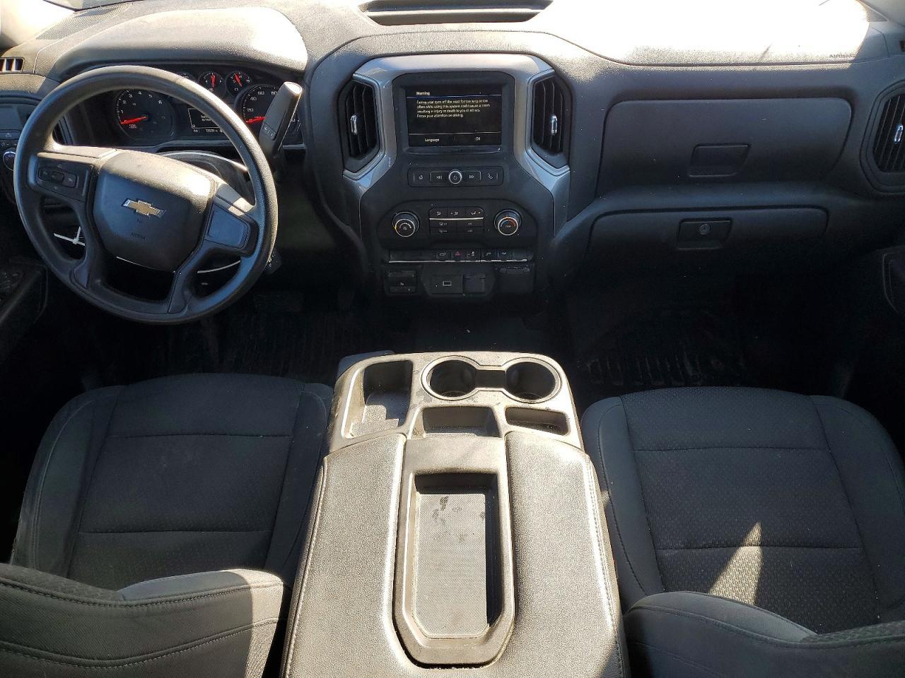 2021 Chevrolet Silverado 1500 - zdjęcie 8
