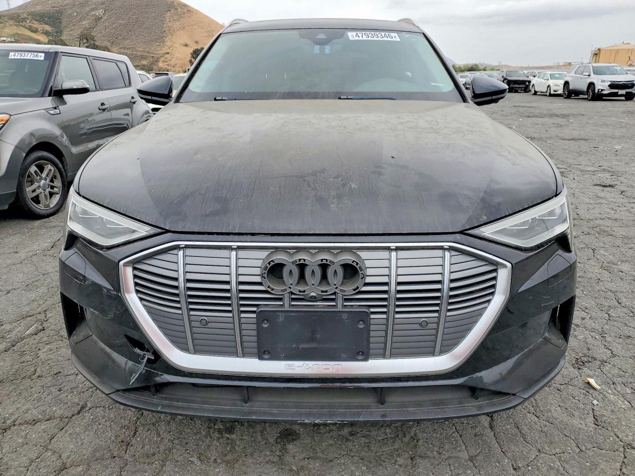 2021 Audi E-Tron Premium Plus - zdjęcie 5