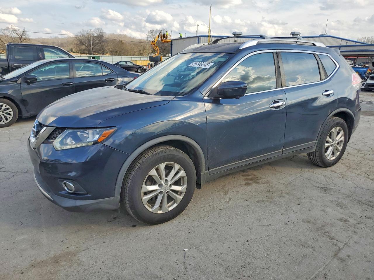 2016 Nissan Rogue Sv - zdjęcie główne