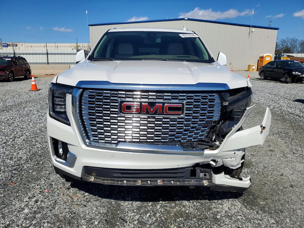 2022 GMC Yukon Xl Denali - zdjęcie 5