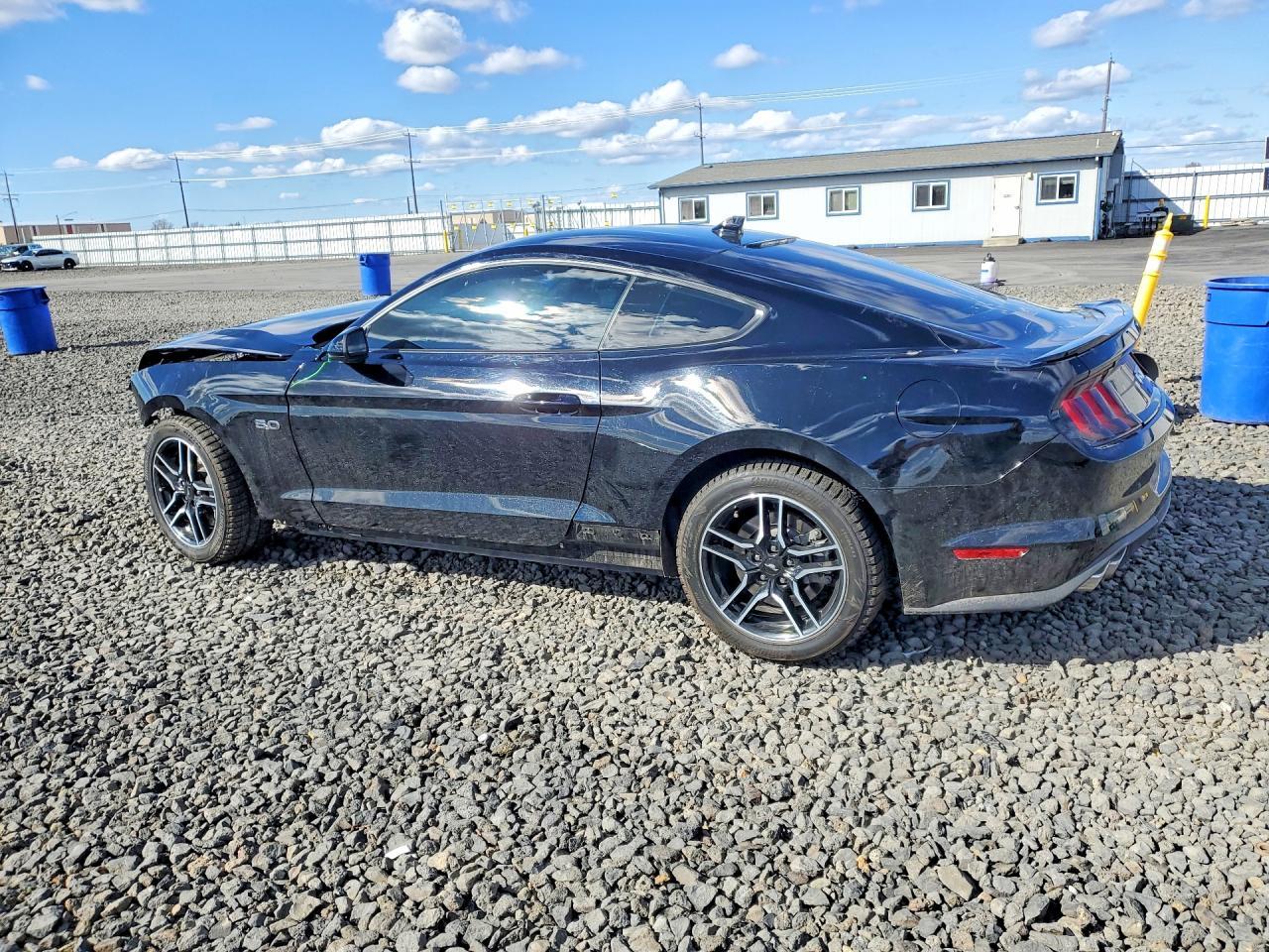 2022 Ford Mustang Gt - zdjęcie 2