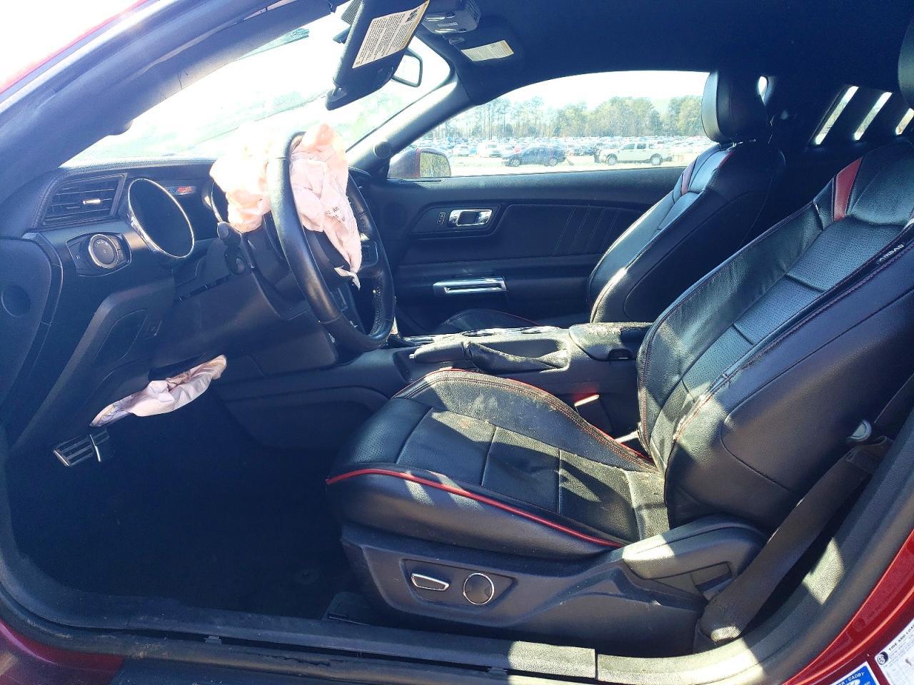 2015 Ford Mustang - zdjęcie 7