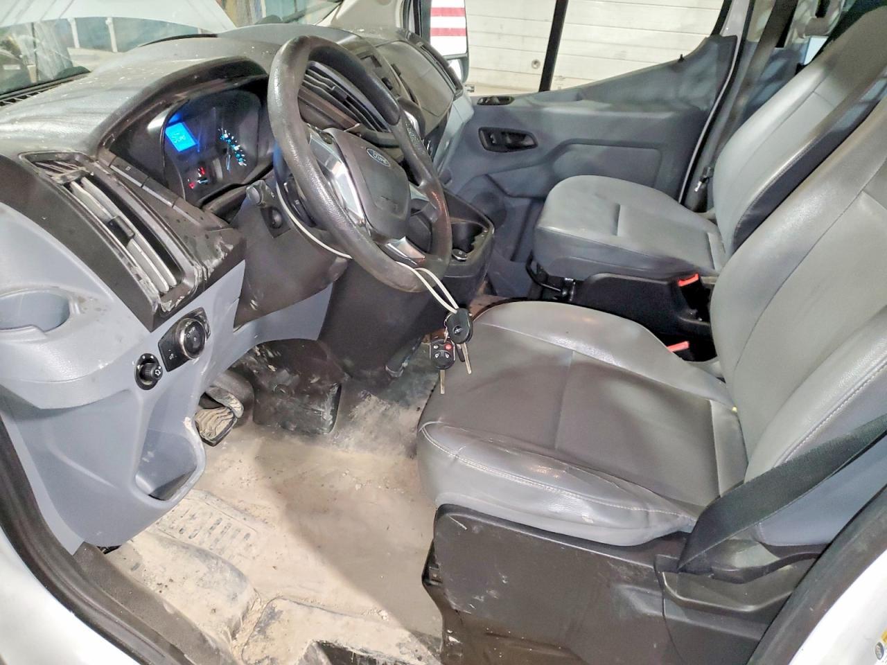 2017 Ford Transit T-250 - zdjęcie 7