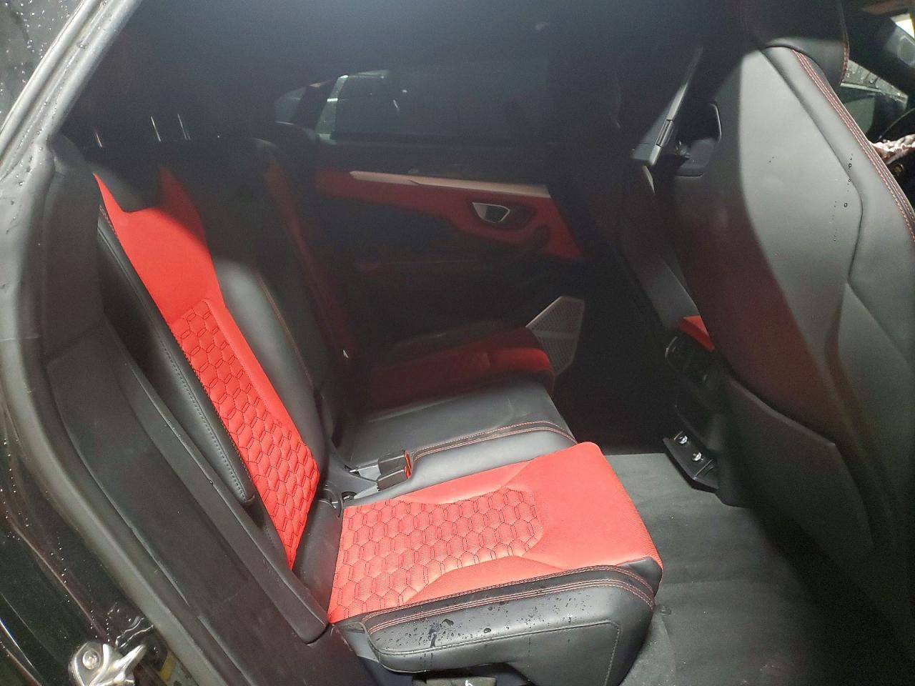 2020 Lamborghini Urus - zdjęcie 10