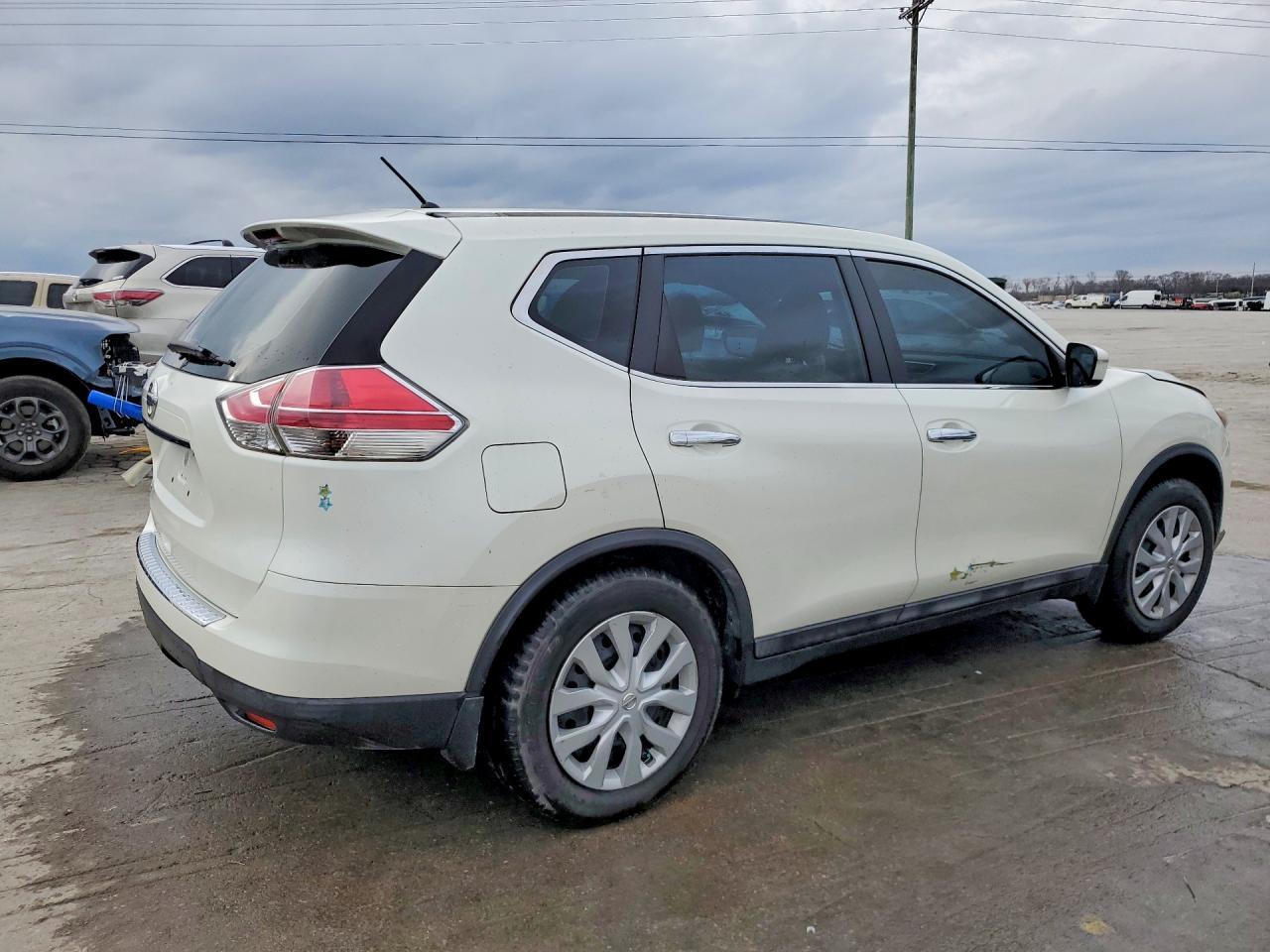 2015 Nissan Rogue S - zdjęcie 3