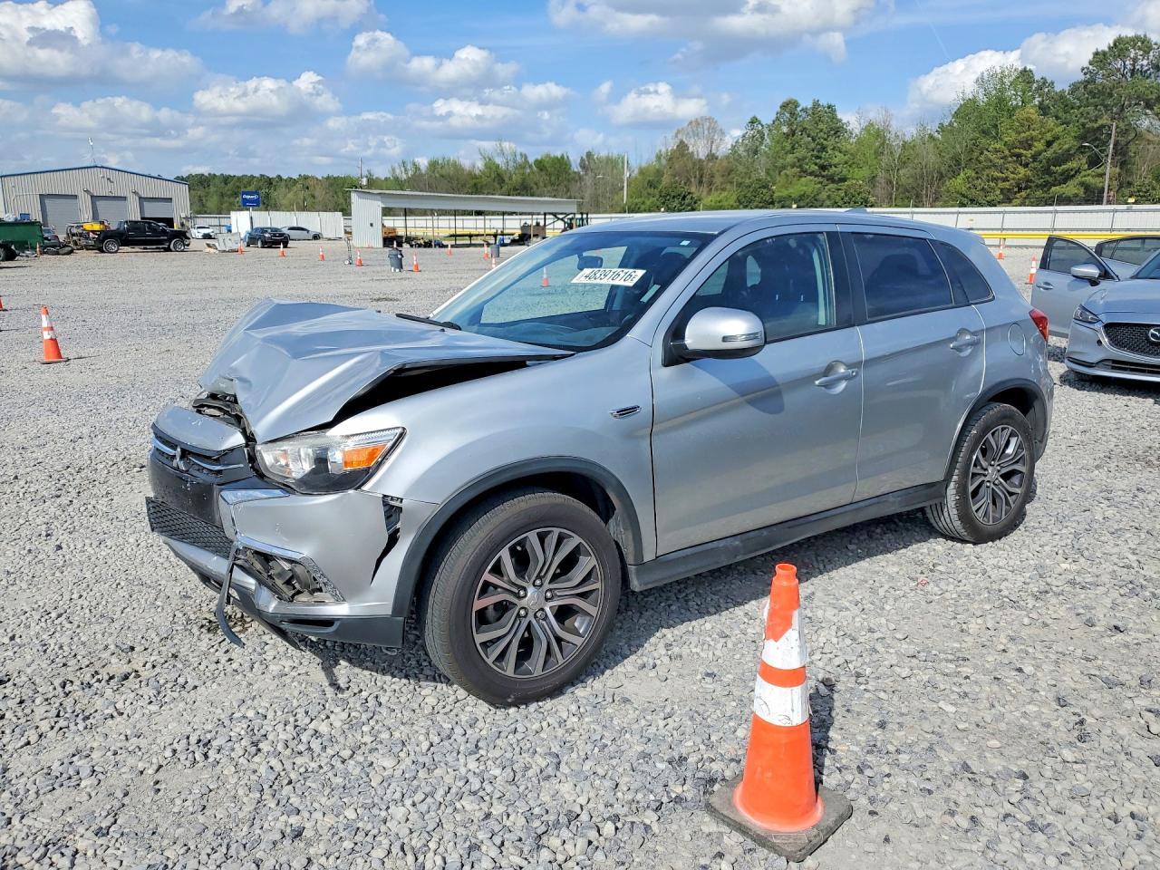 2018 Mitsubishi Outlander Sport Es - zdjęcie główne