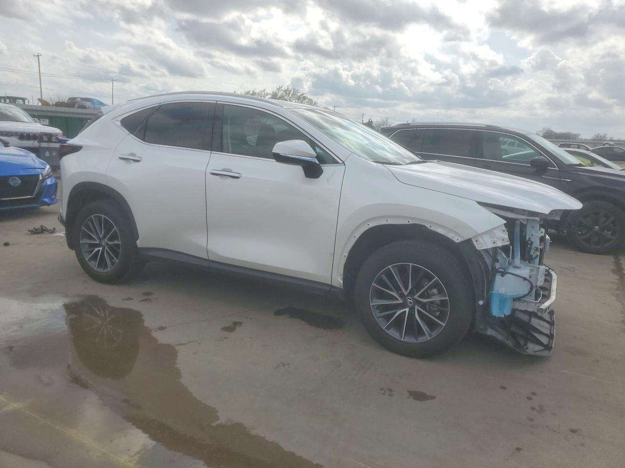 2025 Lexus Nx 250 Premium - zdjęcie 4