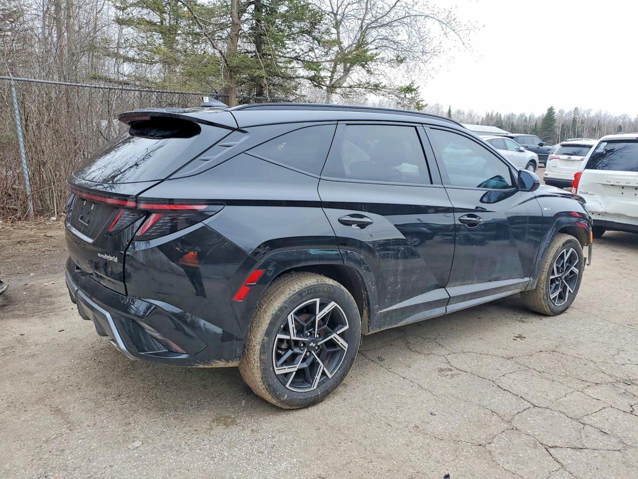 2025 Hyundai Tucson N-Line Hev 4D - zdjęcie 3