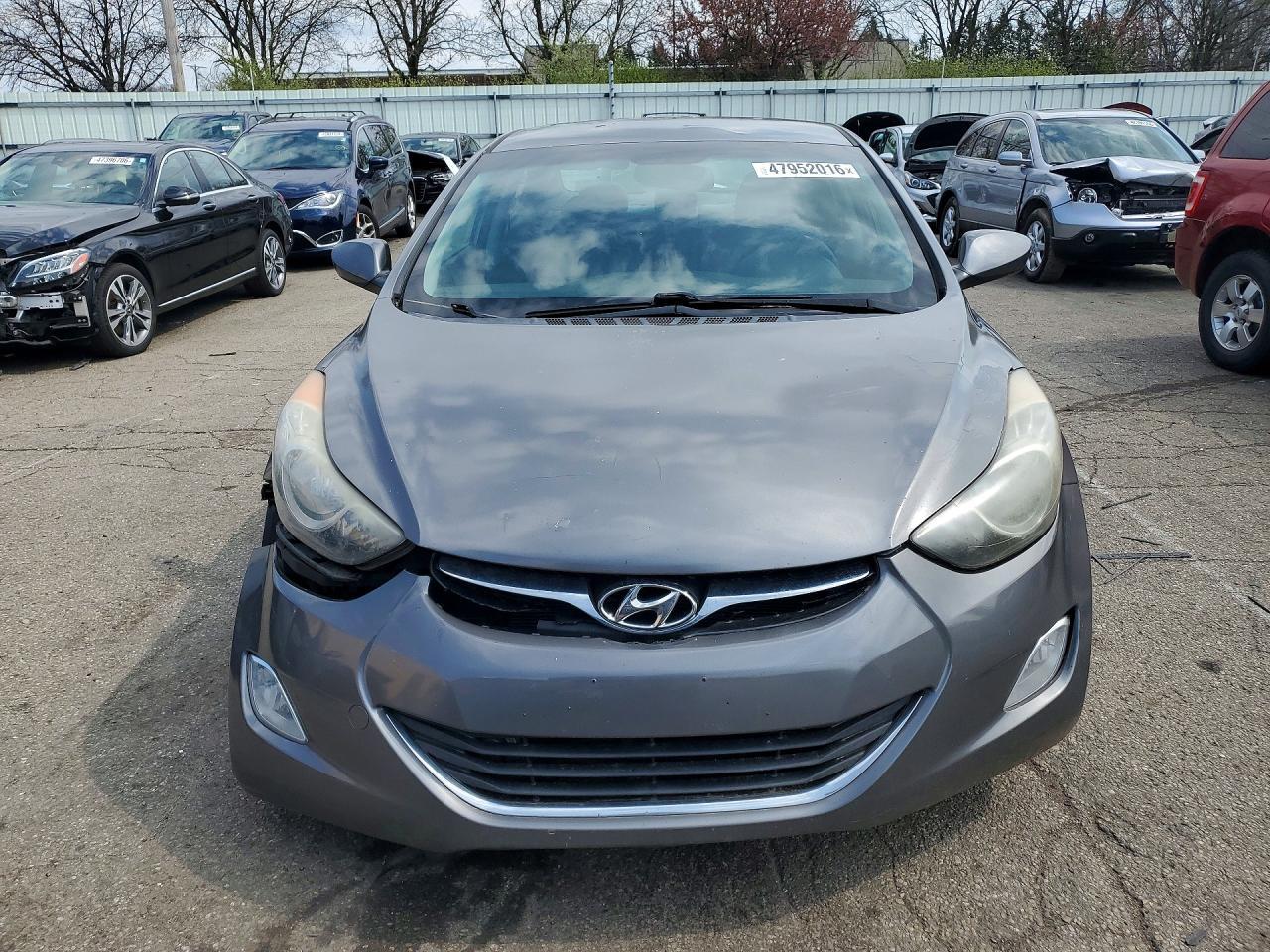 2013 Hyundai Elantra Gls - zdjęcie 5