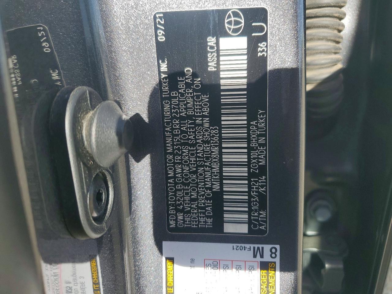 2021 Toyota C-Hr Le - zdjęcie 13