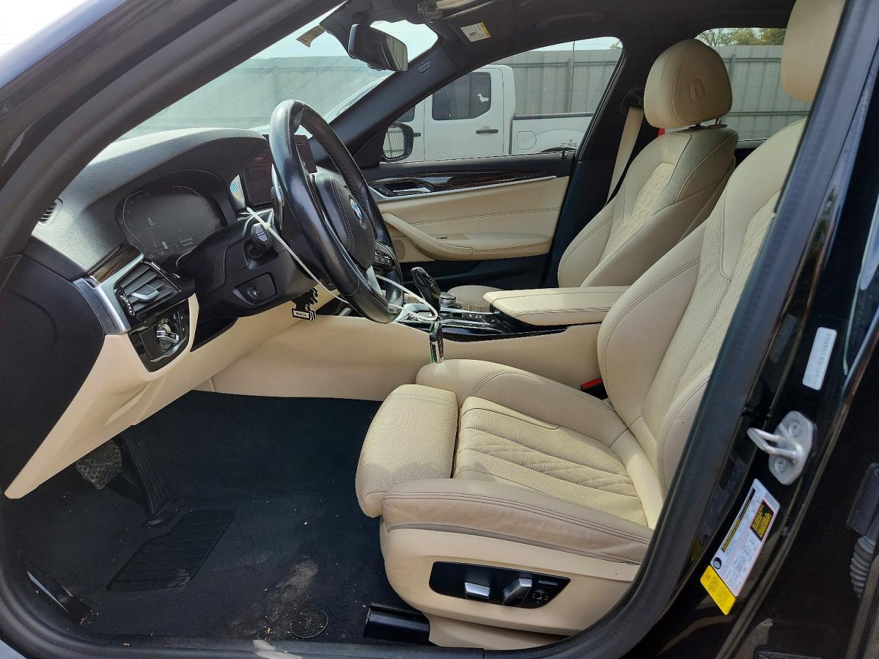 2021 BMW 530 I - zdjęcie 6