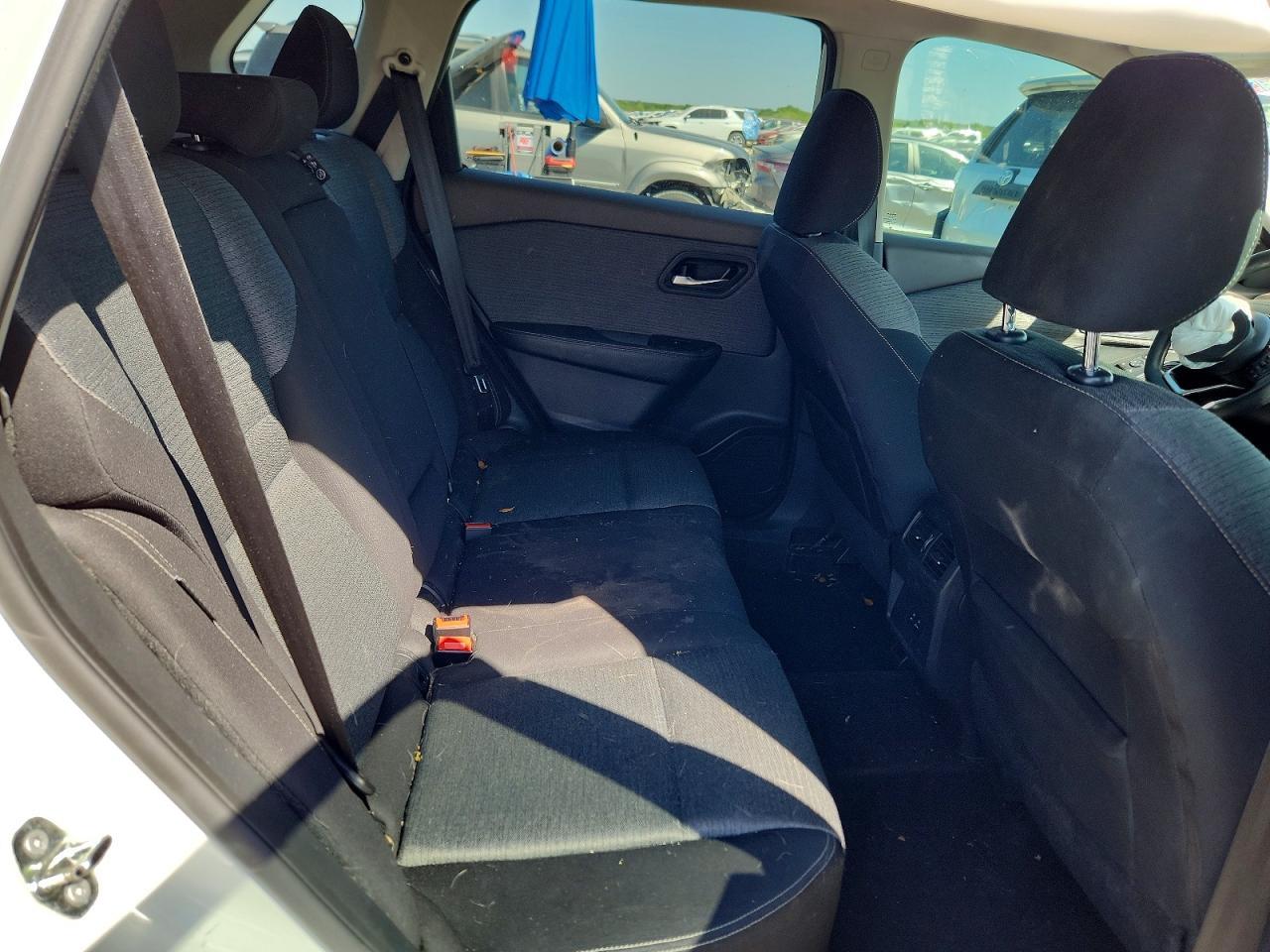 2021 Nissan Rogue Sv - zdjęcie 11