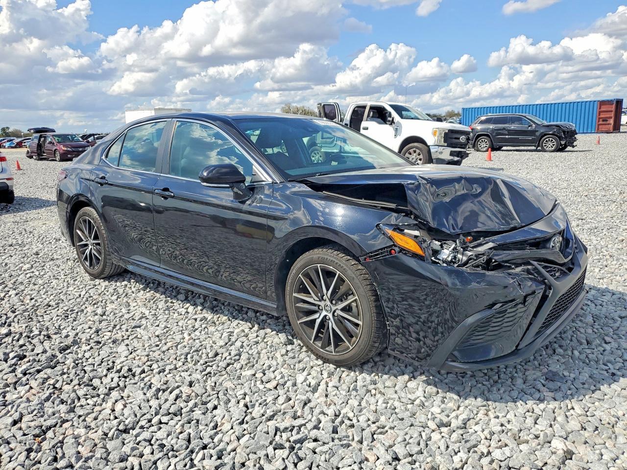 2023 Toyota Camry Se - zdjęcie 4