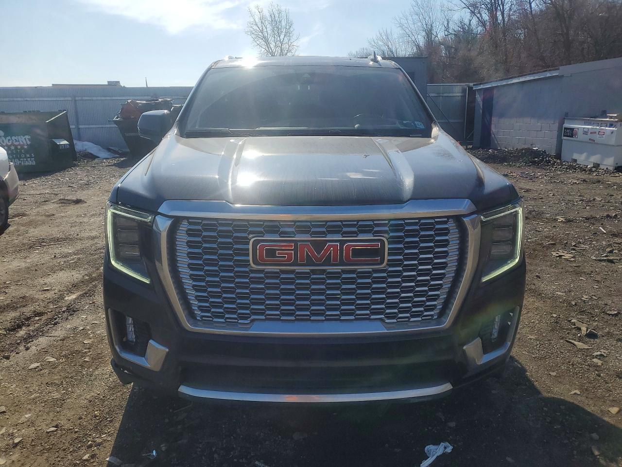 2021 GMC Yukon Denali - zdjęcie 5