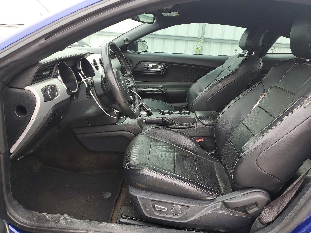 2015 Ford Mustang - zdjęcie 7