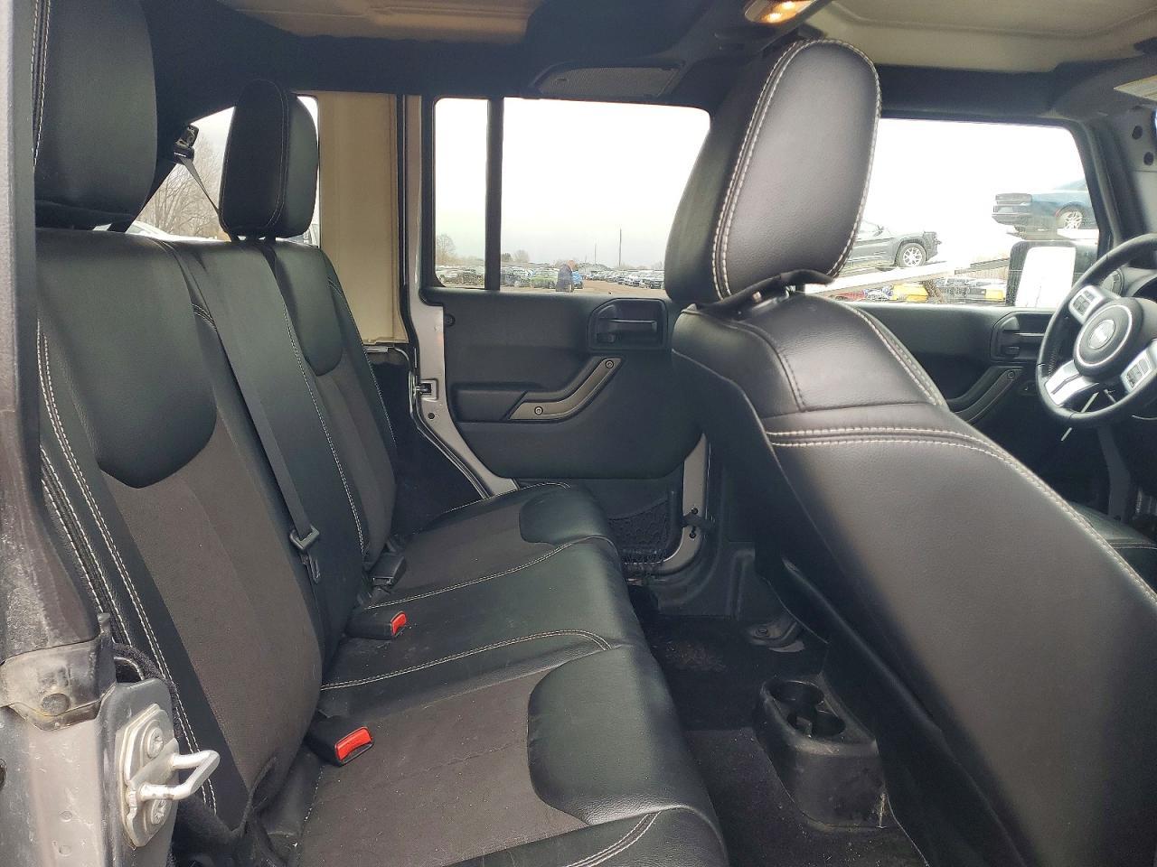 2017 Jeep Wrangler Unlimited Sport - zdjęcie 11