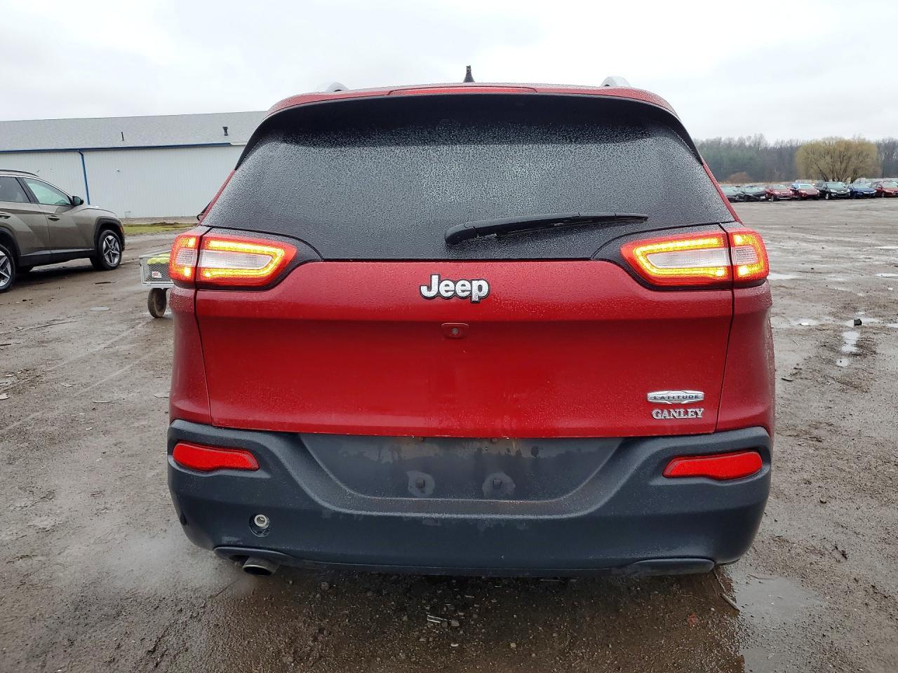 2016 Jeep Cherokee Latitude - zdjęcie 6