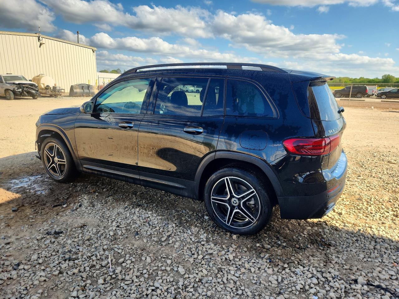 2025 Mercedes-Benz Glb 250 4Matic - zdjęcie 2