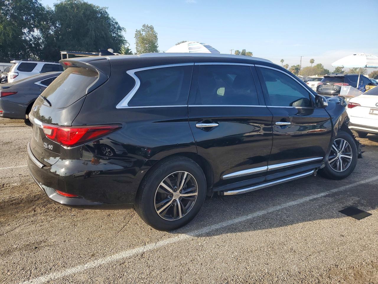 2019 Infiniti Qx60 Luxe - zdjęcie 3