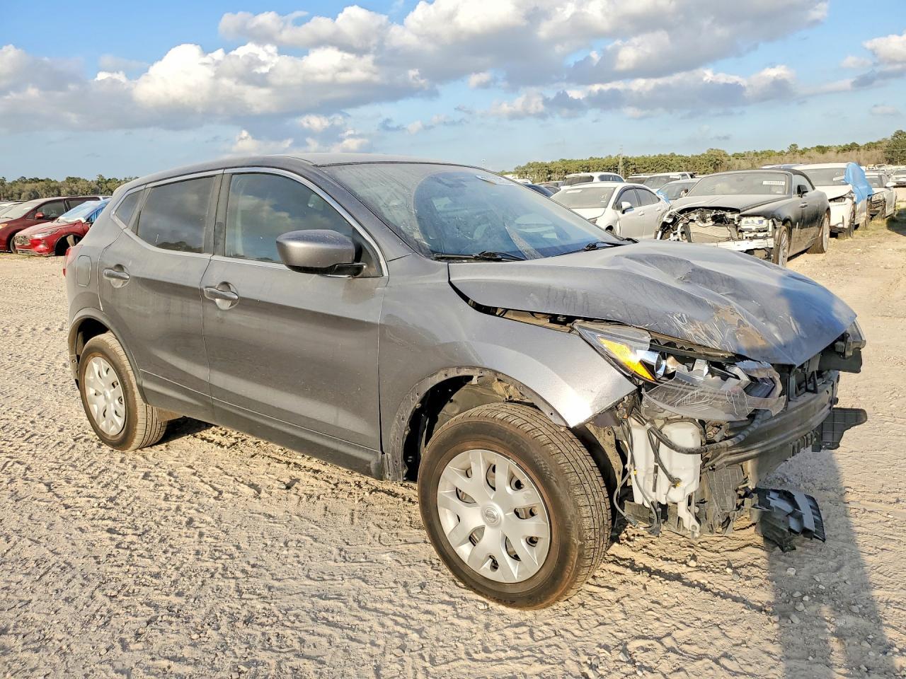 2020 Nissan Rogue Sport S - zdjęcie 4