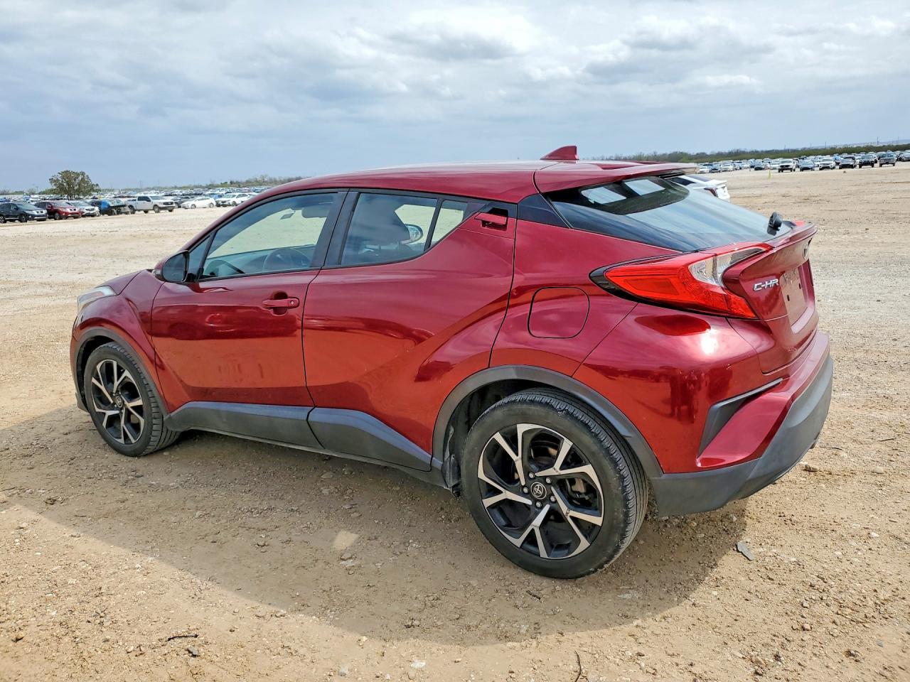 2018 Toyota C-Hr Xle - zdjęcie 2