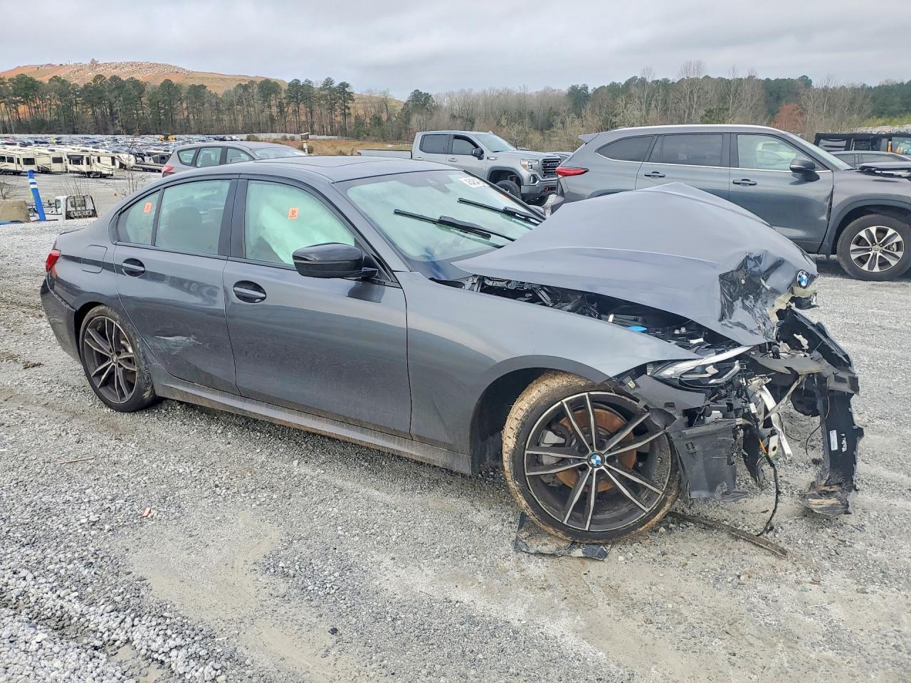 2021 BMW 330I - zdjęcie 4